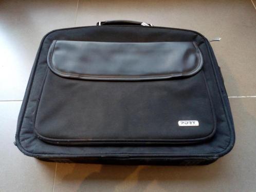 Port Laptop Bag SEOUL 17", Computers en Software, Laptoptassen, Zo goed als nieuw, Schoudertas, 17 inch of meer, Ophalen of Verzenden