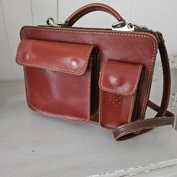 Vintage handtassen, Handtassen en Accessoires, Tassen | Damestassen, Gebruikt, Handtas, Ophalen