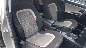 VEILIGHEIDSGORDEL RECHTS VOOR Kia Cee'd (JDB5) beschikbaar voor biedingen