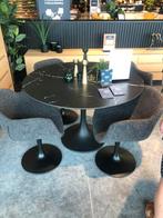 Juntoo tafel ZONDER stoelen, Ophalen, Zo goed als nieuw