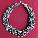 Vintage Kralencolliers (2x): €.25,00. p/st., Bijoux, Sacs & Beauté, Colliers, Enlèvement ou Envoi, Comme neuf, Blanc