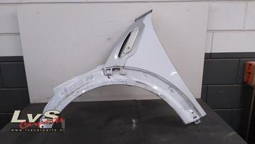 Scherm links-voor van een Mini Countryman (B15) beschikbaar voor biedingen