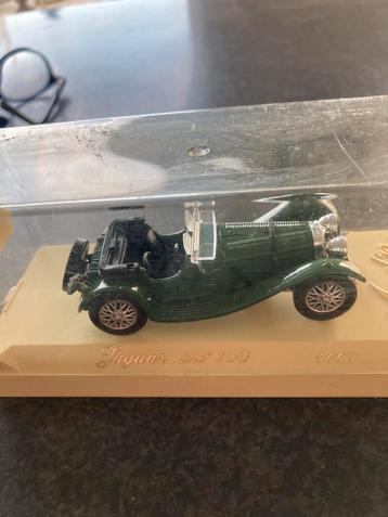 Vintage auto jaguar beschikbaar voor biedingen