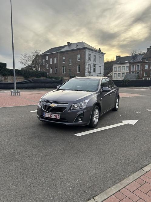 Chevrolet Cruze 1.8 LT, Auto's, Chevrolet, Particulier, Cruze, ABS, Achteruitrijcamera, Airbags, Airconditioning, Alarm, Bluetooth
