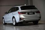 BMW 3 Serie 330 330e Touring l Pano Dak l (bj 2020), Auto's, Automaat, 1998 cc, Gebruikt, 4 cilinders