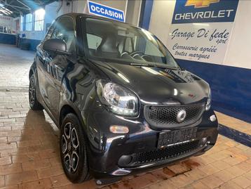 Smart 1.0i 61 cv 2016 cuir airco toit carbone, Autos, Cuir, Achat, Entreprise, Boîte manuelle