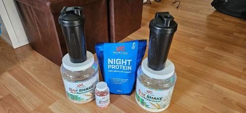 XXL Nutrition diet shakes, night protein, shakers, ..., Sport en Fitness, Gezondheidsproducten en Wellness, Gebruikt, Poeder of Drank