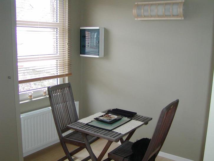 Zonnige studio te huur in ledeberg, Immo, Appartementen en Studio's te huur, Gent