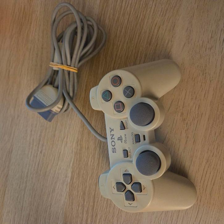 Sony Dualshock PlayStation 1-controller, Games en Spelcomputers, Spelcomputers | Sony Consoles | Accessoires, Gebruikt, PlayStation 1