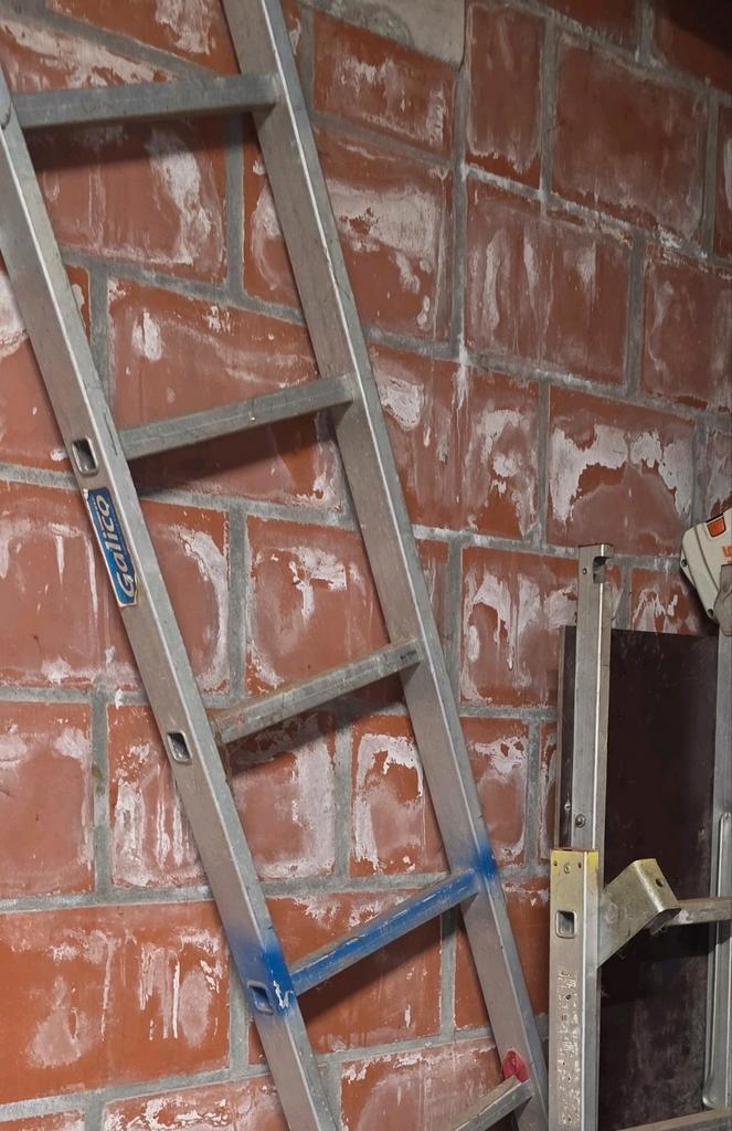 Stevige Aluminium Stelling / Steiger – Veilig Werken op Hoog, Doe-het-zelf en Bouw, Metalen, Aluminium, Ophalen