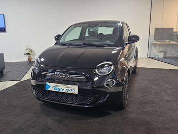 Fiat 500E 42 kWh Icon * 9.950 km * 5 jaar Garantie beschikbaar voor biedingen