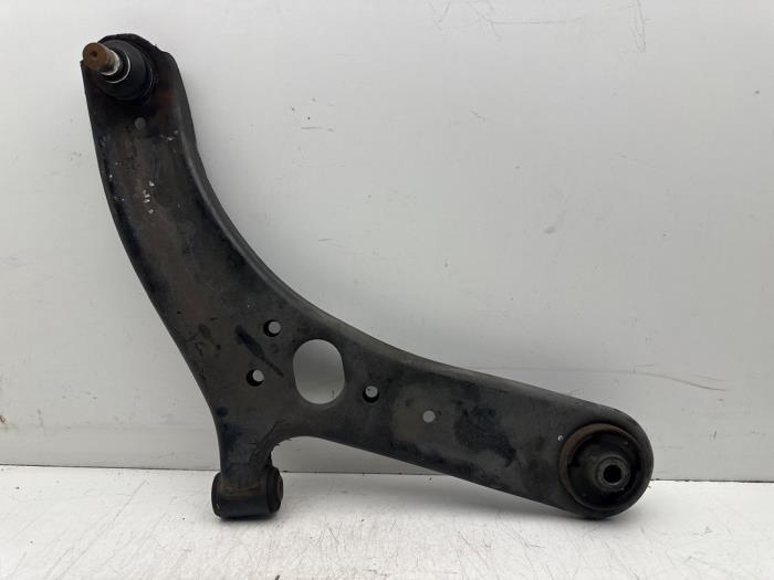Draagarm rechts-voor van een Kia Rio, Auto-onderdelen, Ophanging en Onderstel, Kia, Gebruikt, 3 maanden garantie, Ophalen of Verzenden