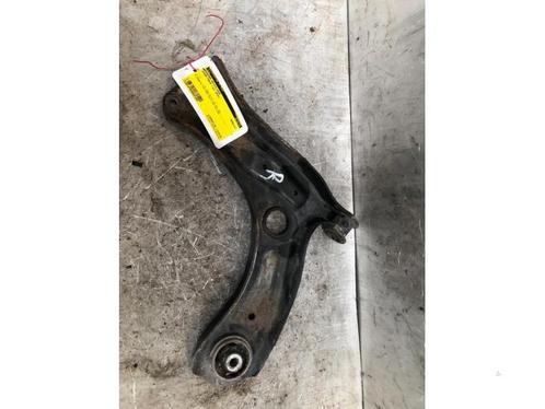 Draagarm rechts-voor van een Skoda Fabia, Auto-onderdelen, Ophanging en Onderstel, Skoda, Gebruikt, 3 maanden garantie, Ophalen of Verzenden