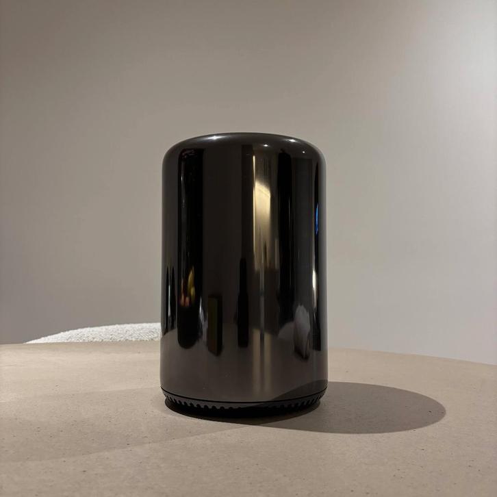 Apple Mac Pro - Xeon 10C - 32GB - 256GB, Computers en Software, Apple Desktops, Zo goed als nieuw, Mac Pro, SSD, 3 tot 4 Ghz, 32 GB