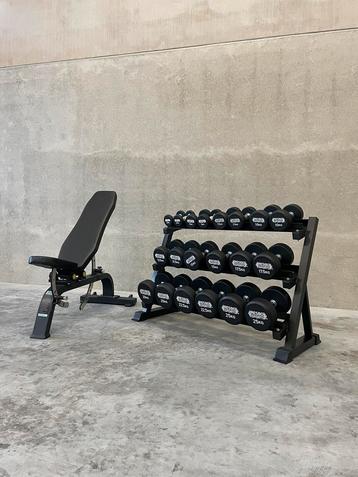 Home gym setup dumbbells + bench + rek