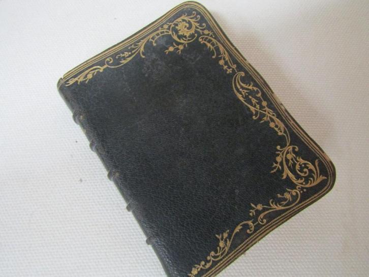 Oud missaal van Sint Antonius van Padua: 1900, Antiek en Kunst, Antiek | Religieuze voorwerpen, Ophalen of Verzenden