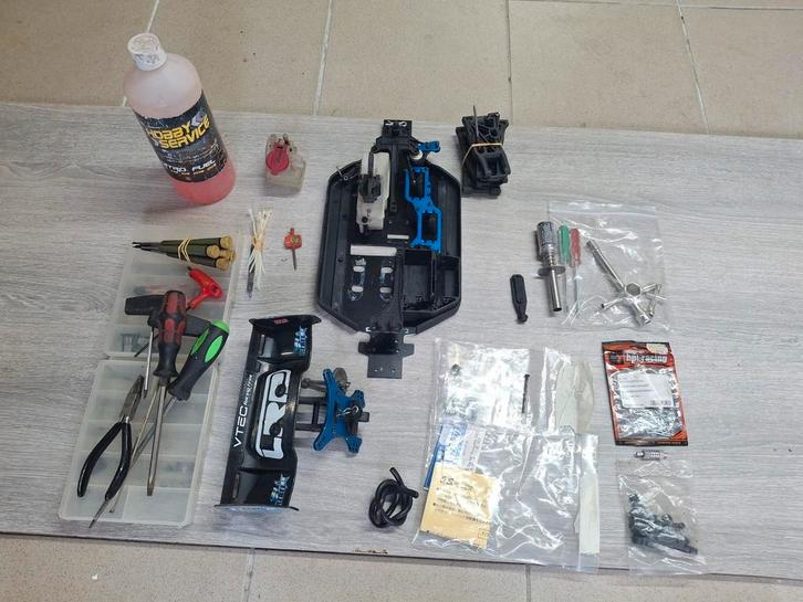 Kit buggy LRP 1/8 + set de démarrage avec outillages, Hobby & Loisirs créatifs, Modélisme | Radiocommandé & Téléguidé | Voitures