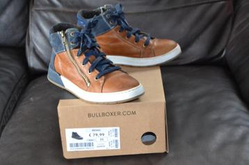 Chaussures Bullboxer Bryan 35 disponible aux enchères