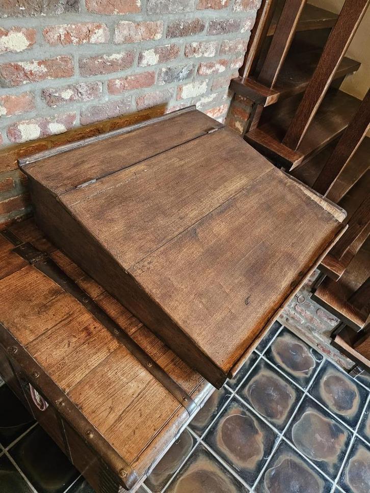 Draagbare houten schrijftafel koloniale stijl (gevuld), Antiek en Kunst, Antiek | Meubels | Tafels, Ophalen