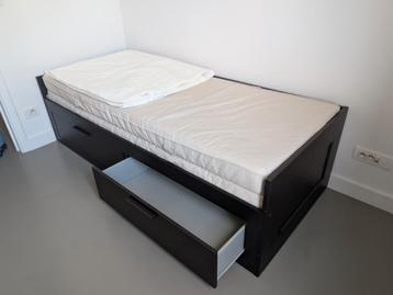 Brimnes uitschuifbaar bed (incl. matrassen+beschermer) beschikbaar voor biedingen