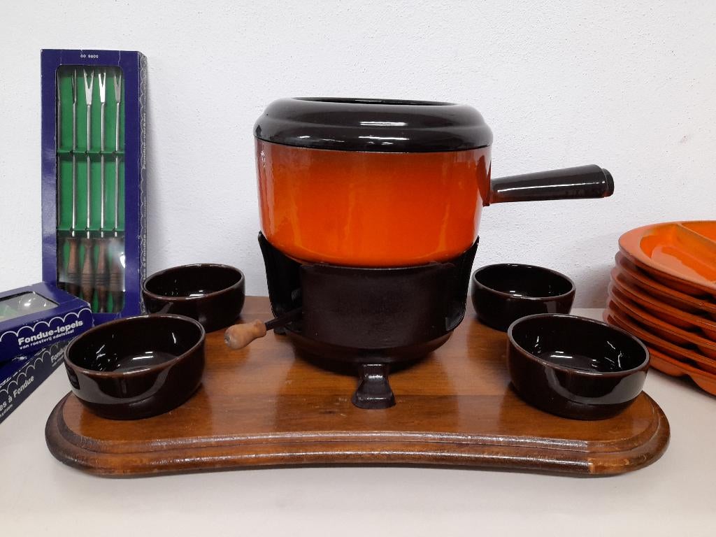 Vintage oranje/zwarte complete fondueset met toebehoren, Electroménager, Fondue, Utilisé, Service à fondue, Brûleur, Enlèvement ou Envoi