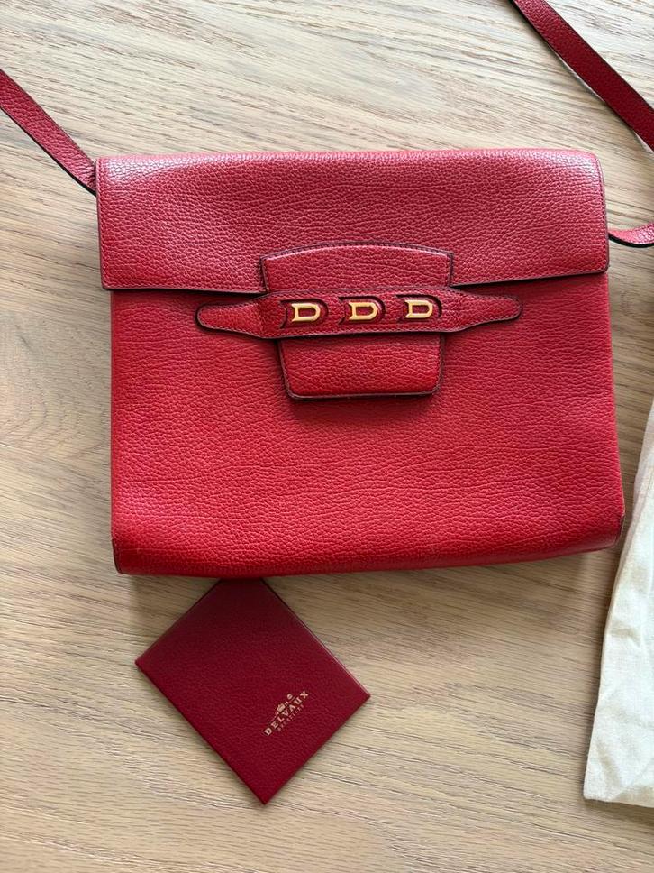 Delvaux Zéphir tas, Handtassen en Accessoires, Tassen | Damestassen, Gebruikt, Schoudertasje, Rood, Ophalen of Verzenden