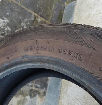 Pneus 195/65/15 beschikbaar voor biedingen