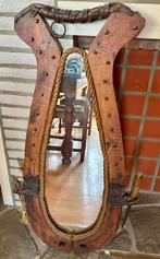 Miroir dans un collier de cheval, Enlèvement, Ovale, Moins de 50 cm, Moins de 100 cm