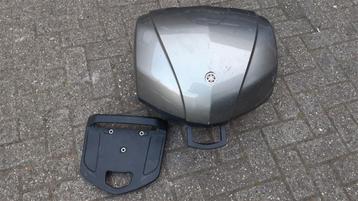 Yamaha FJR1300 topkoffer in de metallic bronze kleur beschikbaar voor biedingen