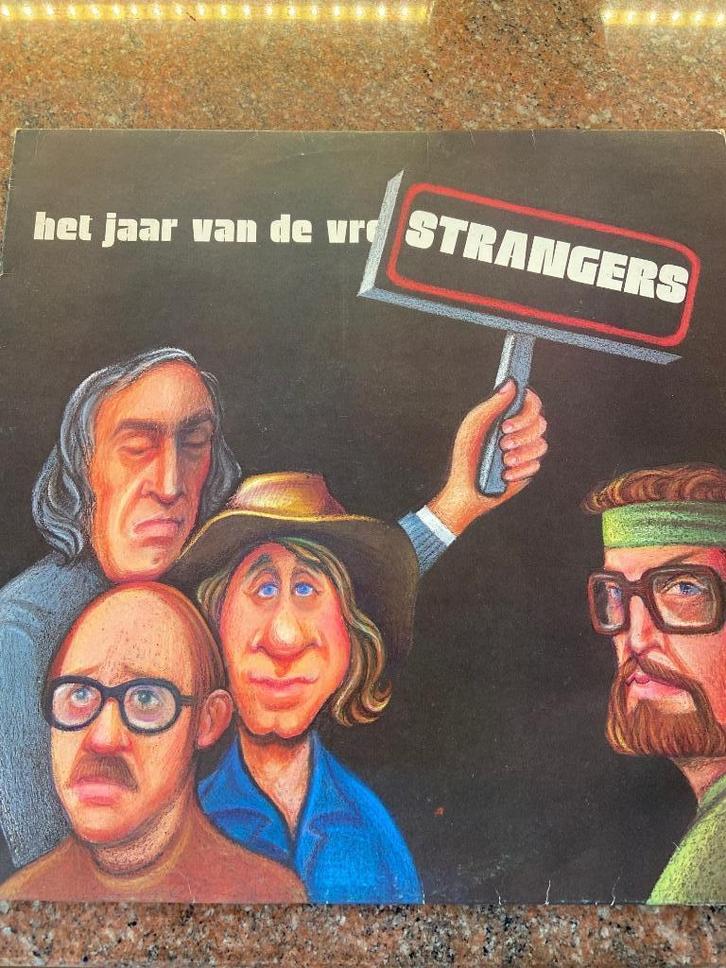 Het jaar van de strangers LP’s en andere, CD & DVD, Vinyles | Néerlandophone, Comme neuf, Enlèvement ou Envoi