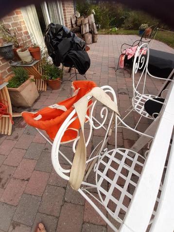 Porte-bébé beschikbaar voor biedingen