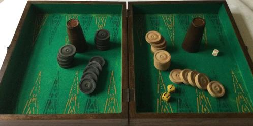 Backgammon in houten koffer Vintage., Hobby & Loisirs créatifs, Jeux de société | Jeux de plateau, Utilisé, 1 ou 2 joueurs, Enlèvement