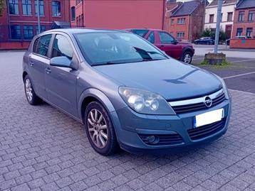 Opel Astra disponible aux enchères