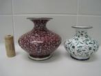2 mini-kruikjes, rood en wit, Antiquités & Art, Antiquités | Vases, Enlèvement ou Envoi