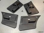 Bmw E30 sedan zwarte deurpanelen set 3-serie 4-drs deurkaart, Auto-onderdelen, Interieur en Bekleding, Gebruikt, BMW, Ophalen
