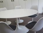 Witte ovalen 'Tulip'-Tafel met 6 bijhorende stoelen, Huis en Inrichting, 100 tot 150 cm, 150 tot 200 cm, Modern, Gebruikt
