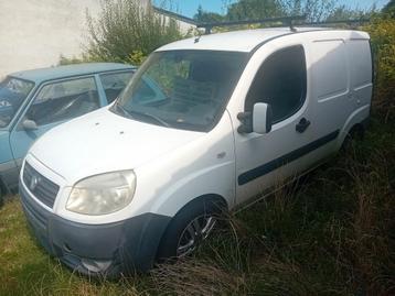 Fiat doblo 2010 euro 4 a réparer  beschikbaar voor biedingen