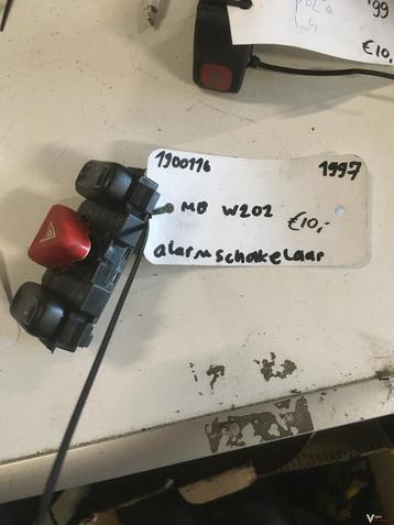 Mercedes w202  1997 ALarmlichtschakelaar beschikbaar voor biedingen