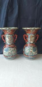 Paire de vases japonais anciens « en porcelaine Imari » XIXe, Enlèvement ou Envoi
