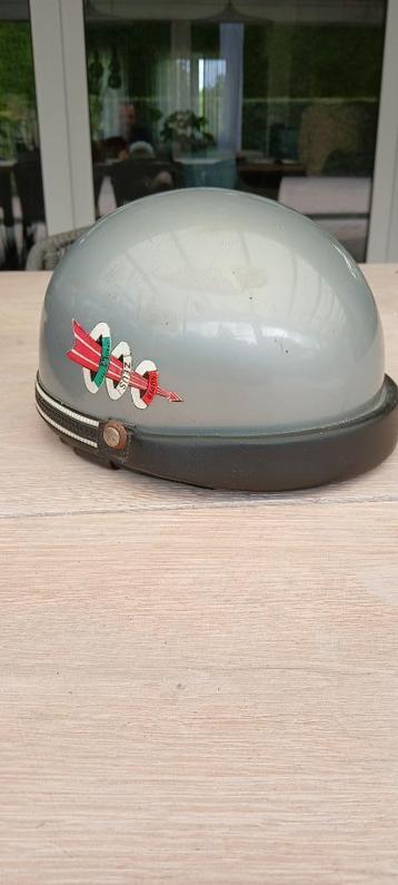 helm : oude vespa helm, Super Zeus beschikbaar voor biedingen