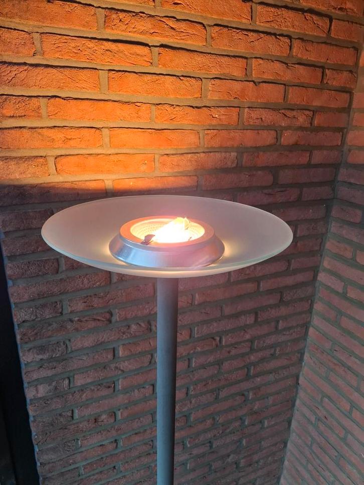 ***Lampadaire vintage droit en metal gris + ampoule***, Maison & Meubles, Lampes | Lampadaires, Comme neuf, 150 à 200 cm, Métal