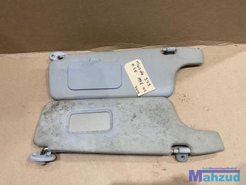 MAZDA 323 F 5 Zonneklep rechts links set 1994-1998 beschikbaar voor biedingen