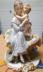 Verschillende beeldjes porselein "biscuits", Ophalen of Verzenden