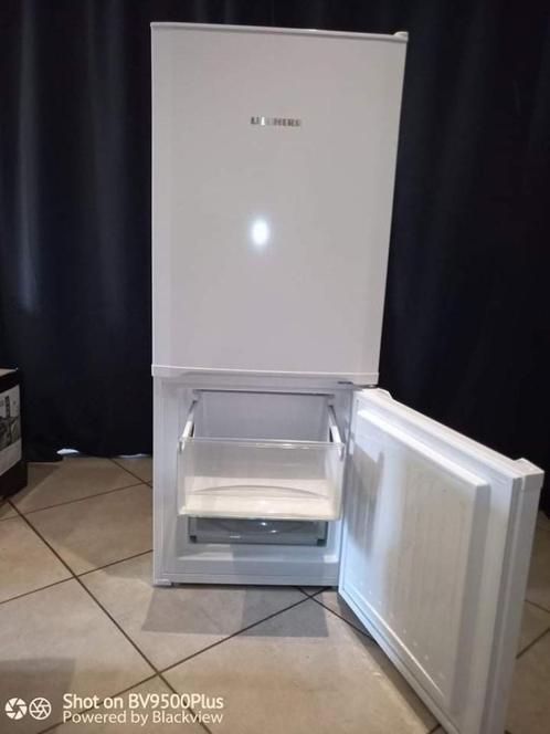 Combi frigo - congélateur LIEBHERR CU 2331-20, Electroménager, Réfrigérateurs & Frigos, Utilisé, Avec compartiment congélateur