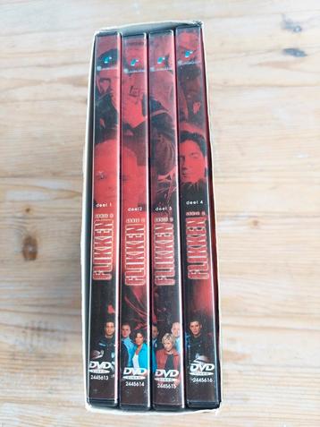 Verzamelbox met dvd's met het 2de seizoen van de flikken 
