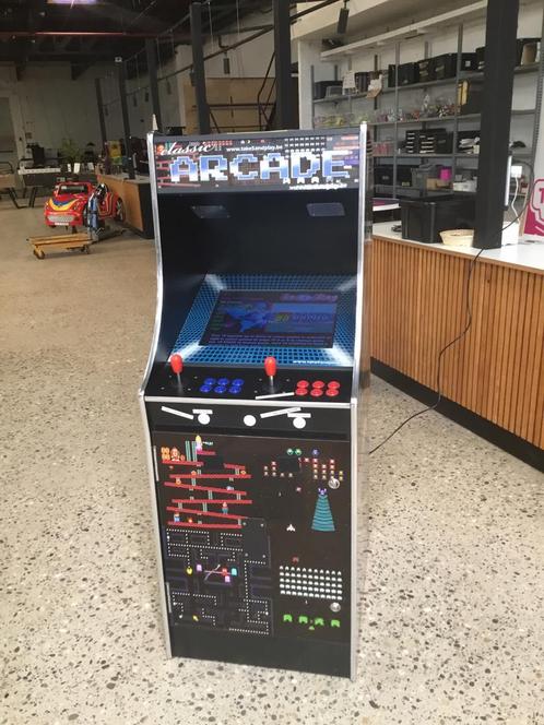 arcade uit verhuur 2100 spellen, pacman, galaga, ..., Hobby en Vrije tijd, Feestartikelen | Verhuur, Zo goed als nieuw, Ophalen of Verzenden
