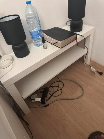 Spullen beschikbaar voor biedingen