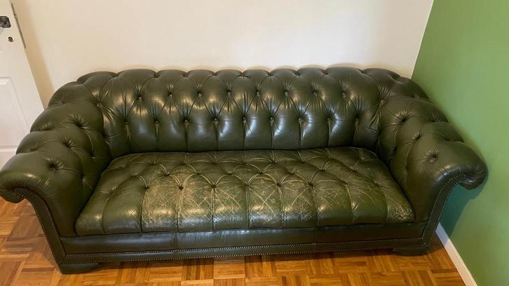 Chesterfield vert avec siège rembourré, Maison & Meubles, Canapés | Sofas & Chaises Longues, Utilisé, Trois personnes, Cuir, Enlèvement