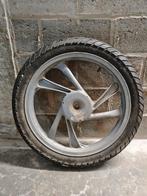 Achterwiel honda sky met degelijke band., Ophalen, Gebruikt, Honda