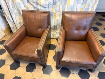 Twee art-deco clubfauteils beschikbaar voor biedingen